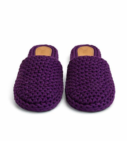 Pantufla morada.