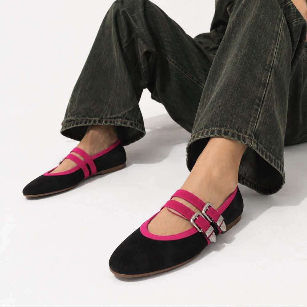 Texana negra con ribete rosa