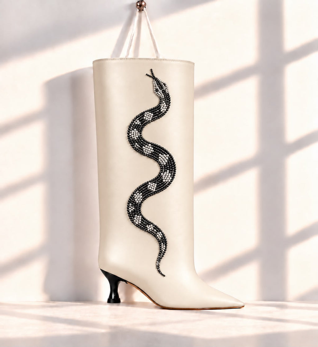 Anana Boot Blanca Serpiente Negra