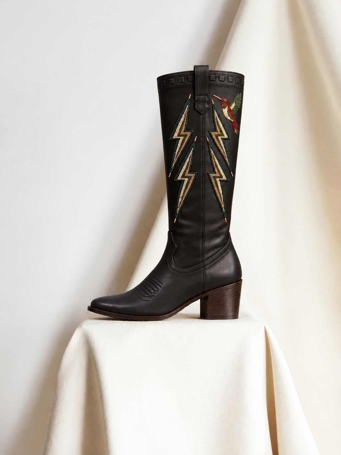 Desert Muse black
